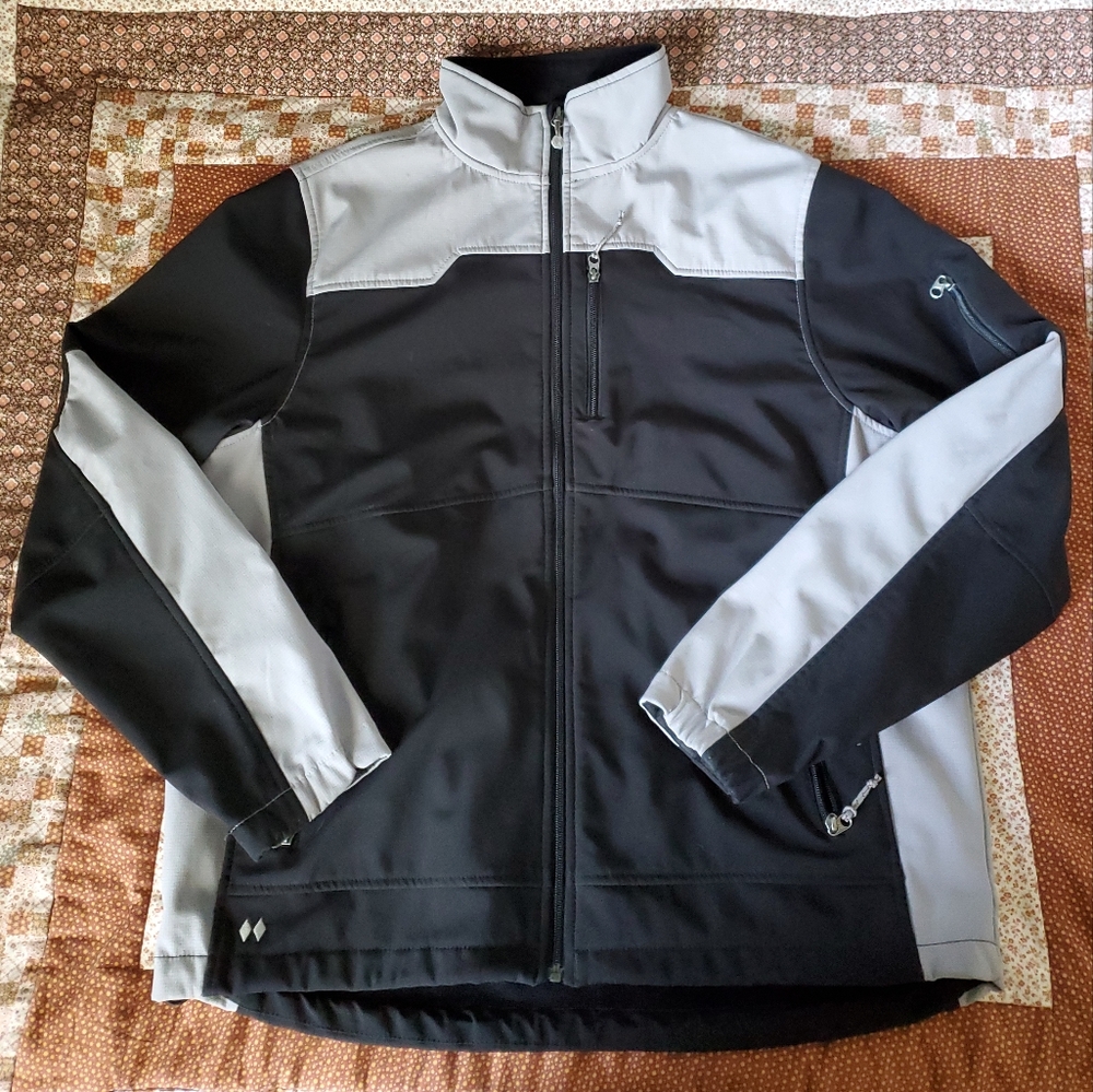 Black Diamond Double Diamond Soft Shell Jacket. XL. Black Silver. GUC.